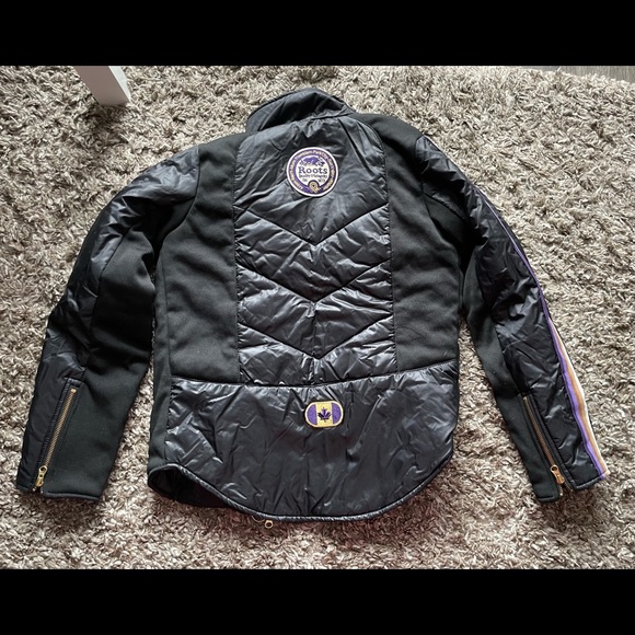 Jacket- Size S- Roots- Like New - Picture 2 of 3